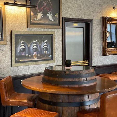 The Queens Head, Parkside Apartment 2 Burley in Wharfedale 외부 사진